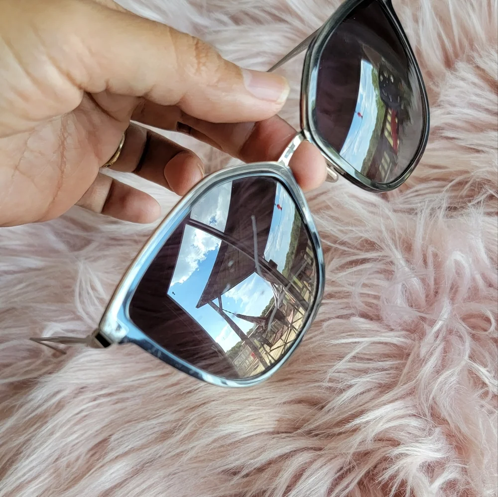 Derek Lam Nicole Sunglasses - Picture 4 of 8